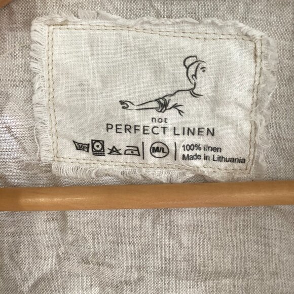 notPERFECTLINEN Getty Front Snaps Linen Top - Beige - Picture 3 of 5